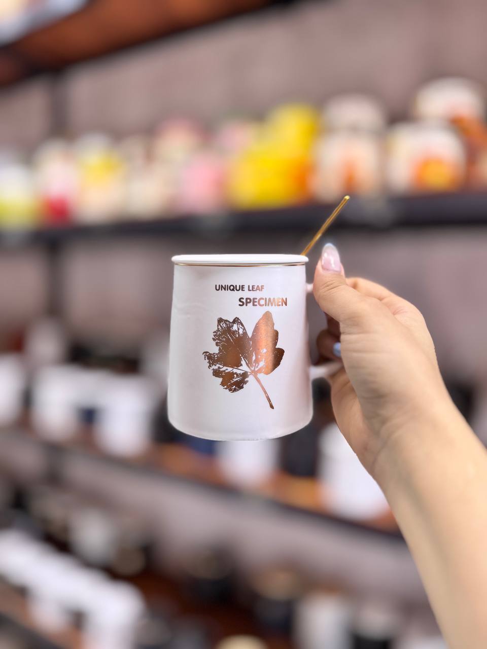 ماگ سرامیکی  با طرح فانتزی سفید، مناسب نوشیدنی‌های گرم و سرد کد كالا:۲۰۳